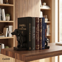 Articulo decorativo perro negro cuña libros  18cm* 26.5cm* 12.5cm