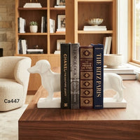 Articulo decorativo perro blanco cuña libros  18cm* 26.5cm* 12.5cm