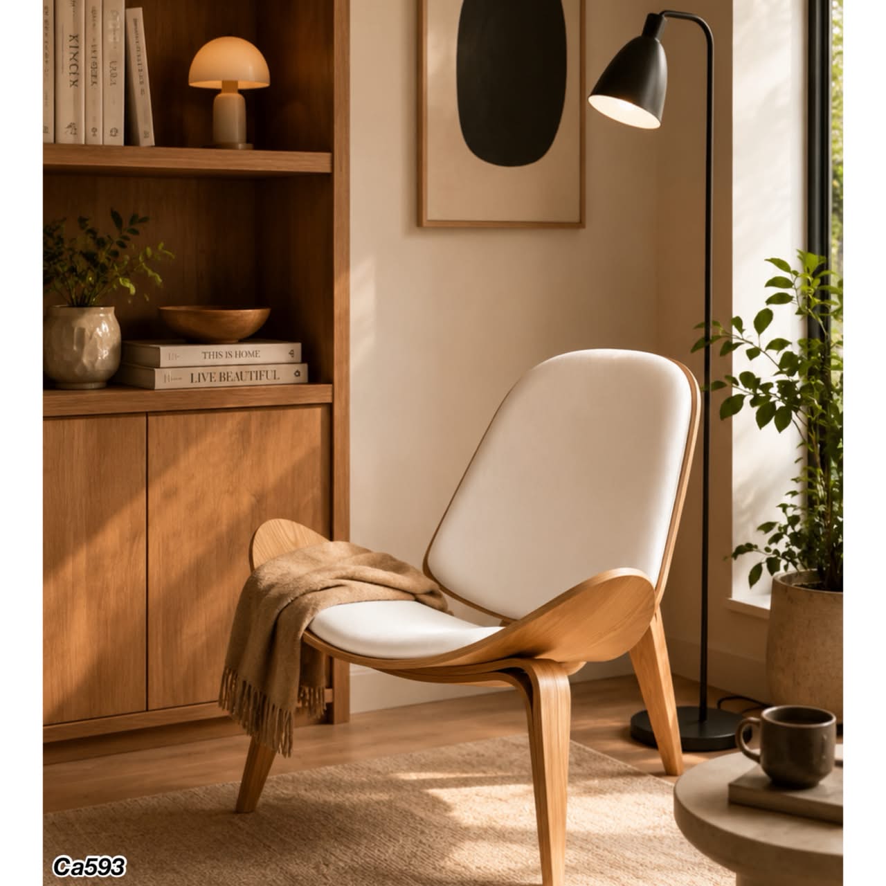 Silla de madera cojin blanco  92cm* 80cm* 76cm