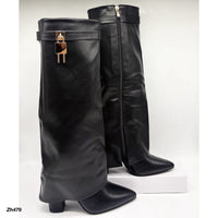 Bota caña alta negro doblez detalle dorado tacon 11cm  K0010  C-152