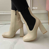 Botin beige negro lateral tacon 10Cm JD2101