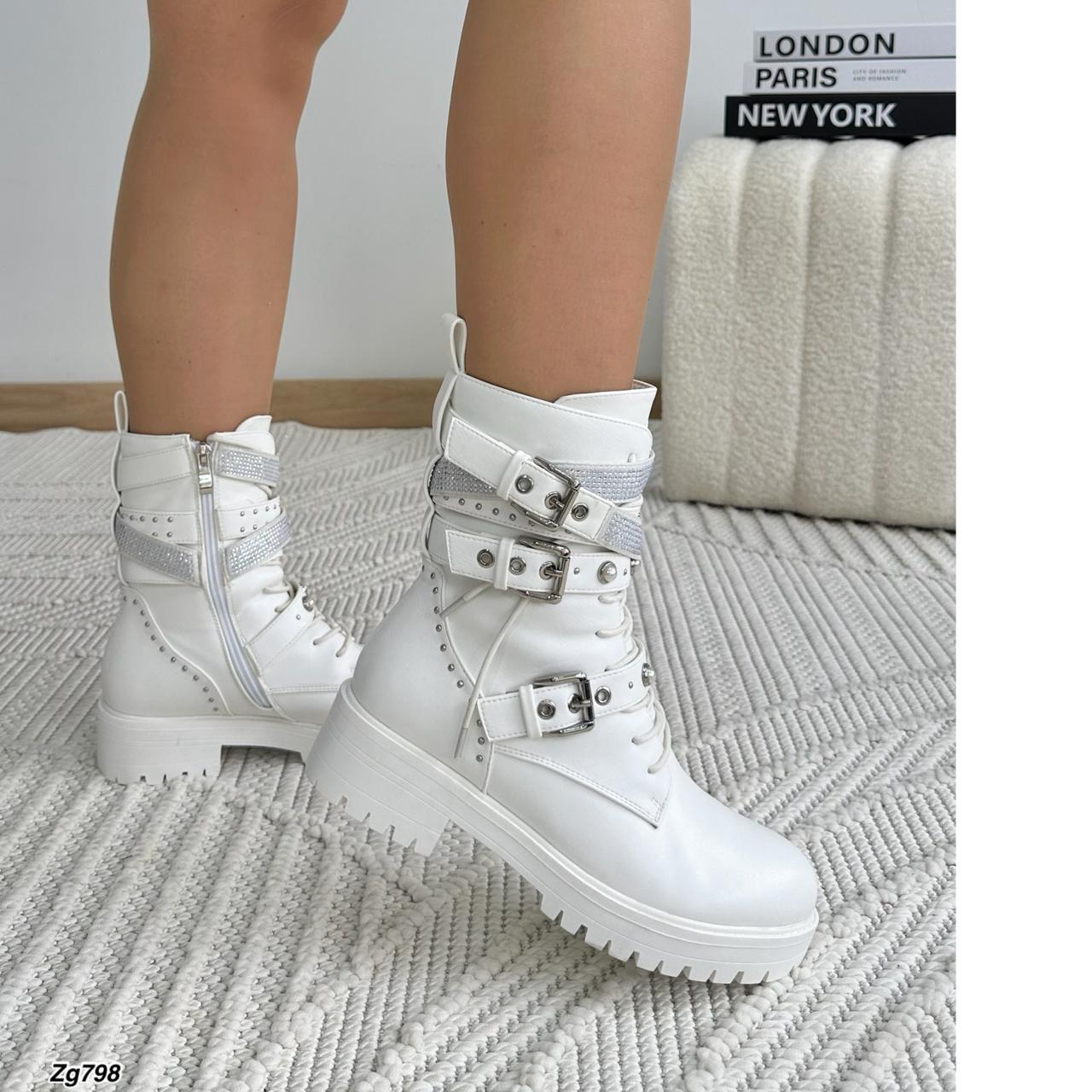 Botin blanco correas apliques plateado brillante suela 4cm  IS14-071