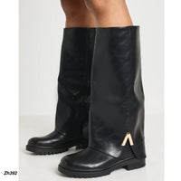 Bota caña alta negro doblez detalle dorado tacon 3cm   2P8B-X2481-26  C-134