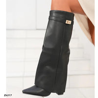 Bota caña alta negro doblez detalle dorado tacon 10cm  SM569  C-113