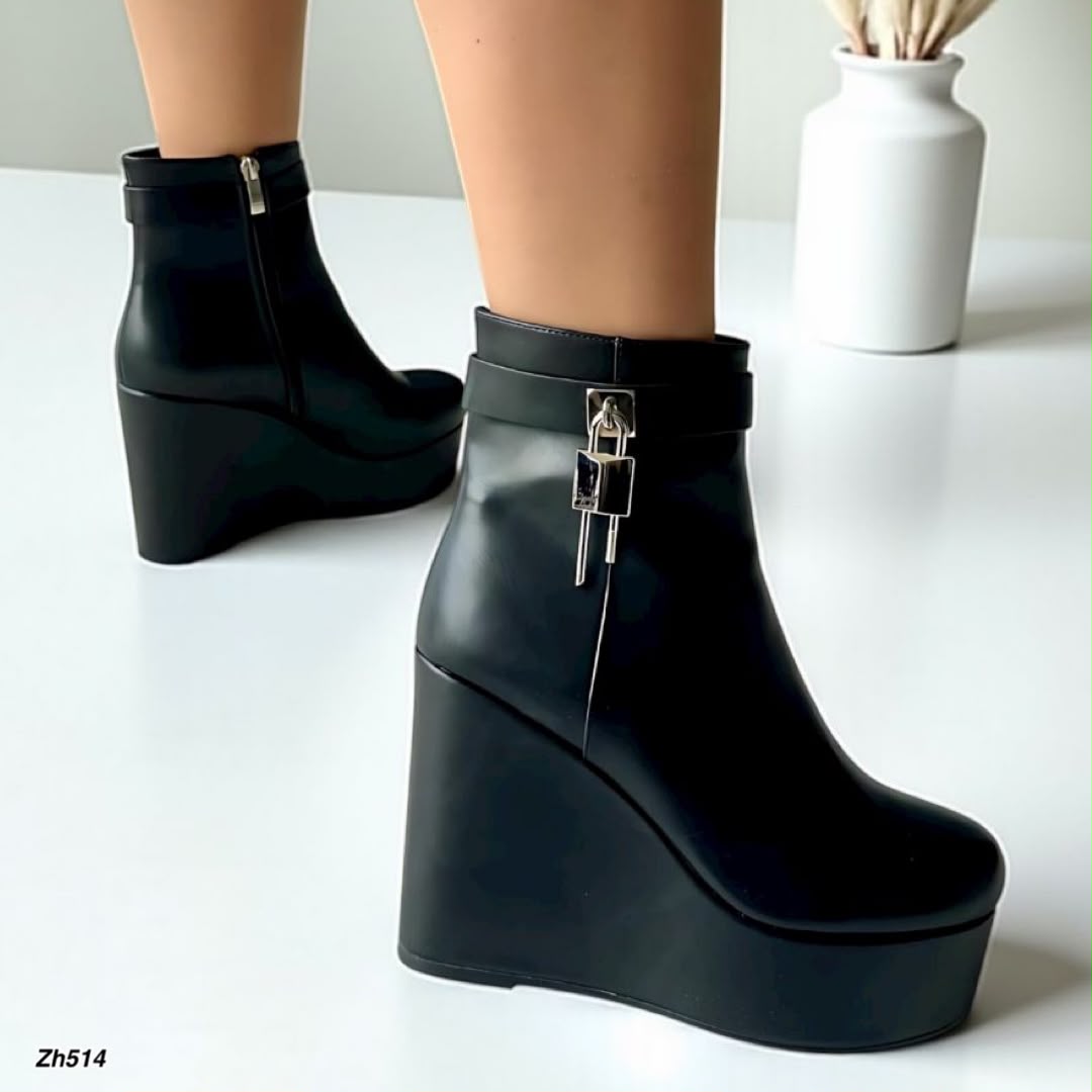 Botin negro detalle plateado plataforma 12cm   HX3282-C1667