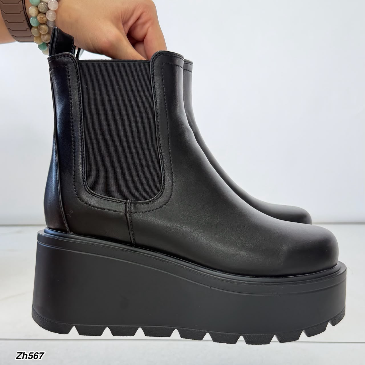 Botin negro resorte plataforma 7cm  HX3288-C1779