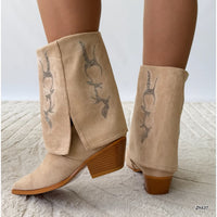 Botin texano beige doblez apliques brillante tacon 6cm  HX3325-C1749