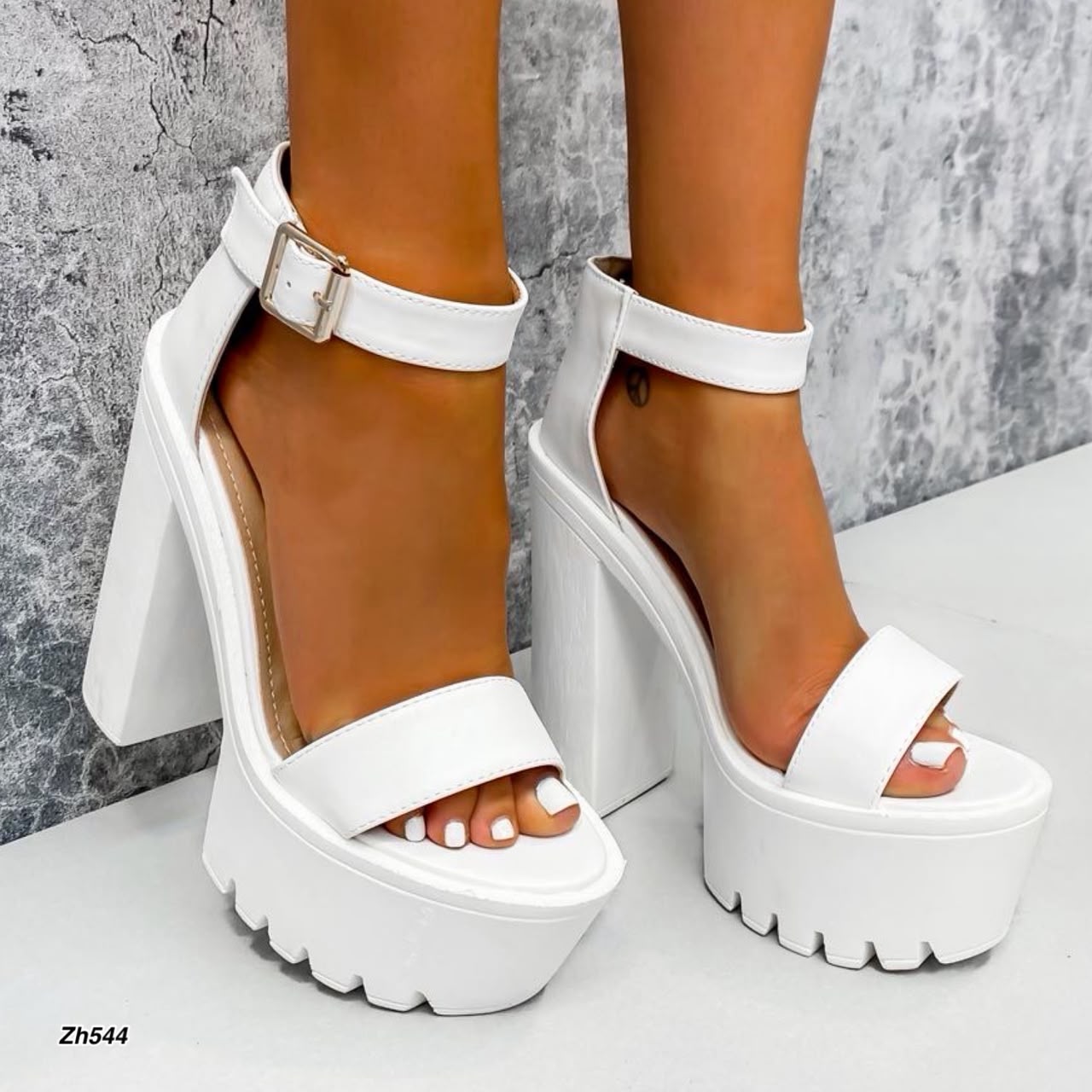 Sandalia blanco plataforma 5cm  tacon 13cm   LX083-B0195