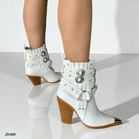 Botin texano blanco detalle correas y cadena plateado tacon 11cm  HX3088-C1080