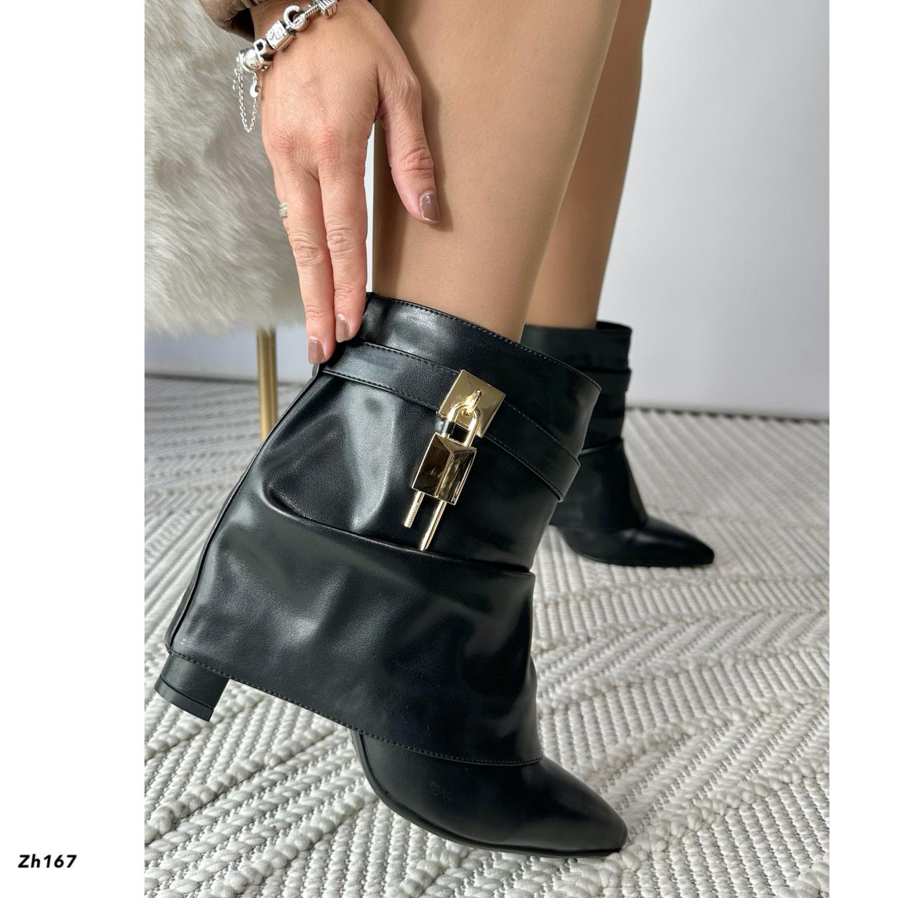 Botin negro doblez detalle dorado tacon 8cm  255-051
