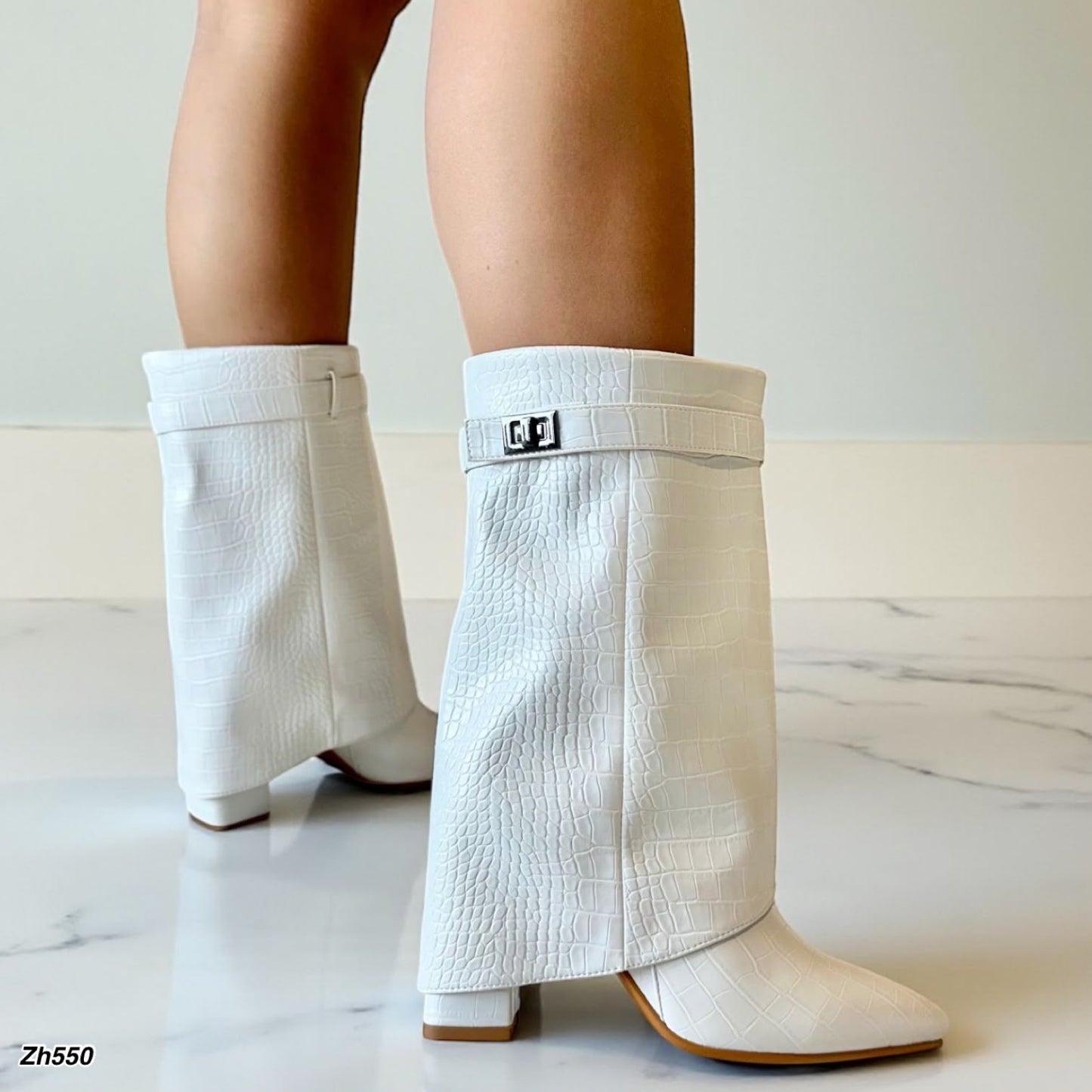 Botin blanco doblez textura detalle plomo tacon 10cm  HX3079-B9370