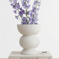 Florero moderno blanco ceramica   18.2cm* 20.4cm
