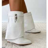 Botin blanco doblez textura detalle plateado tacon corrido 9cm   HX2697-C1808A