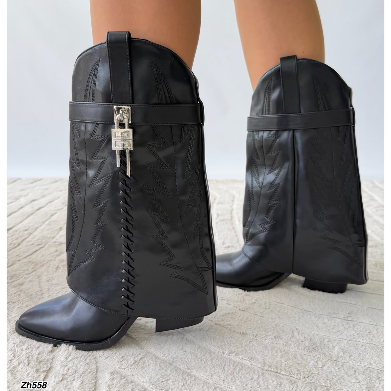 Bota texana negro doblez detalle plateado tacon 9cm  HX3083-C1136