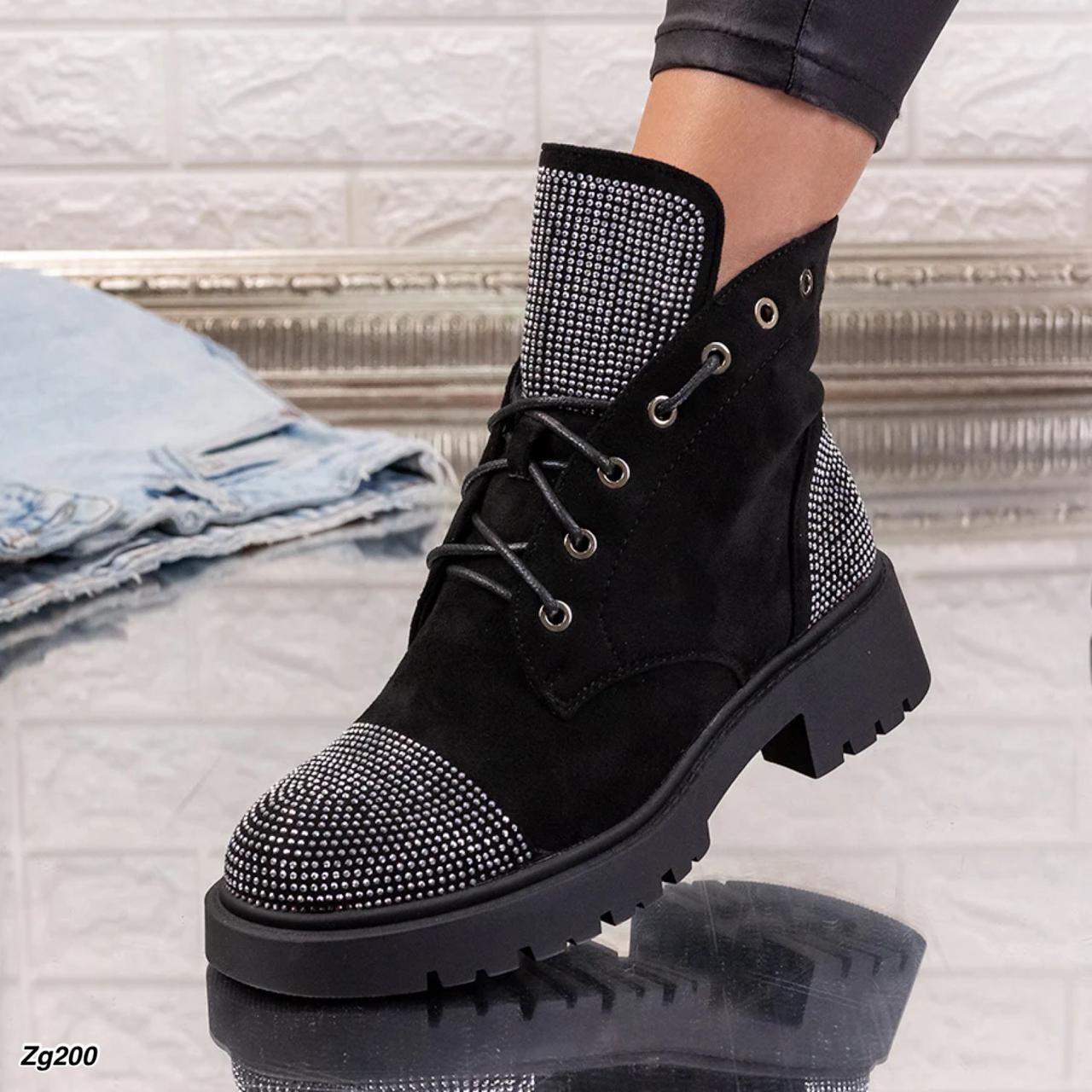 Botin negro apliques plateado brillantes tacon 4cm  A9529  C-13