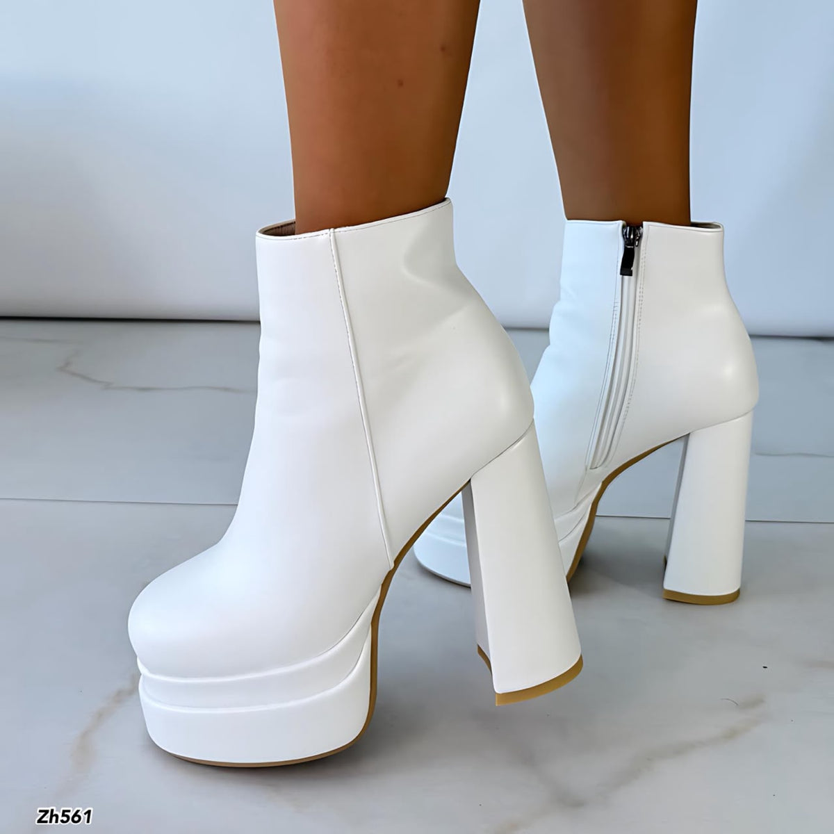 Botin blanco plataforma 5cm  tacon 13cm  HX3353-C1768