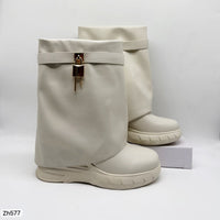 Bota beige doblez detalle dorado tacon corrido 8cm  HX3090-C1099