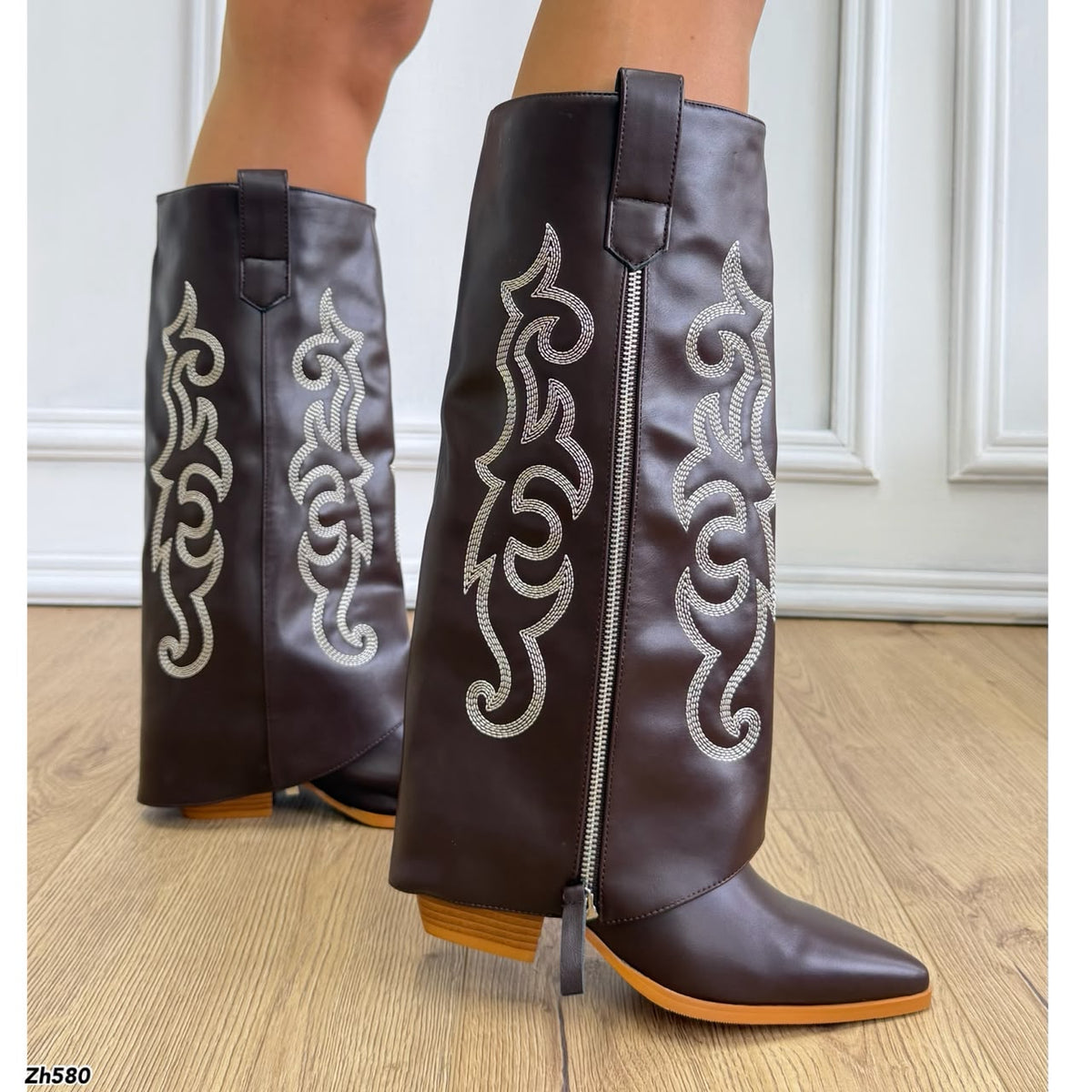 Bota texana café doblez detalles y cierre plateado tacon 6cm  HX3325-C1797