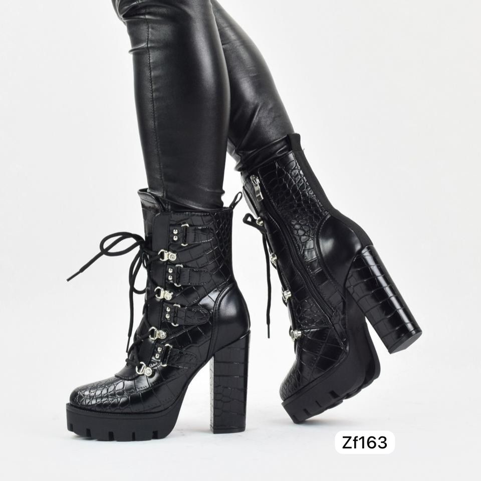 Botin negro textura tacon 12cm   LA-185   C36