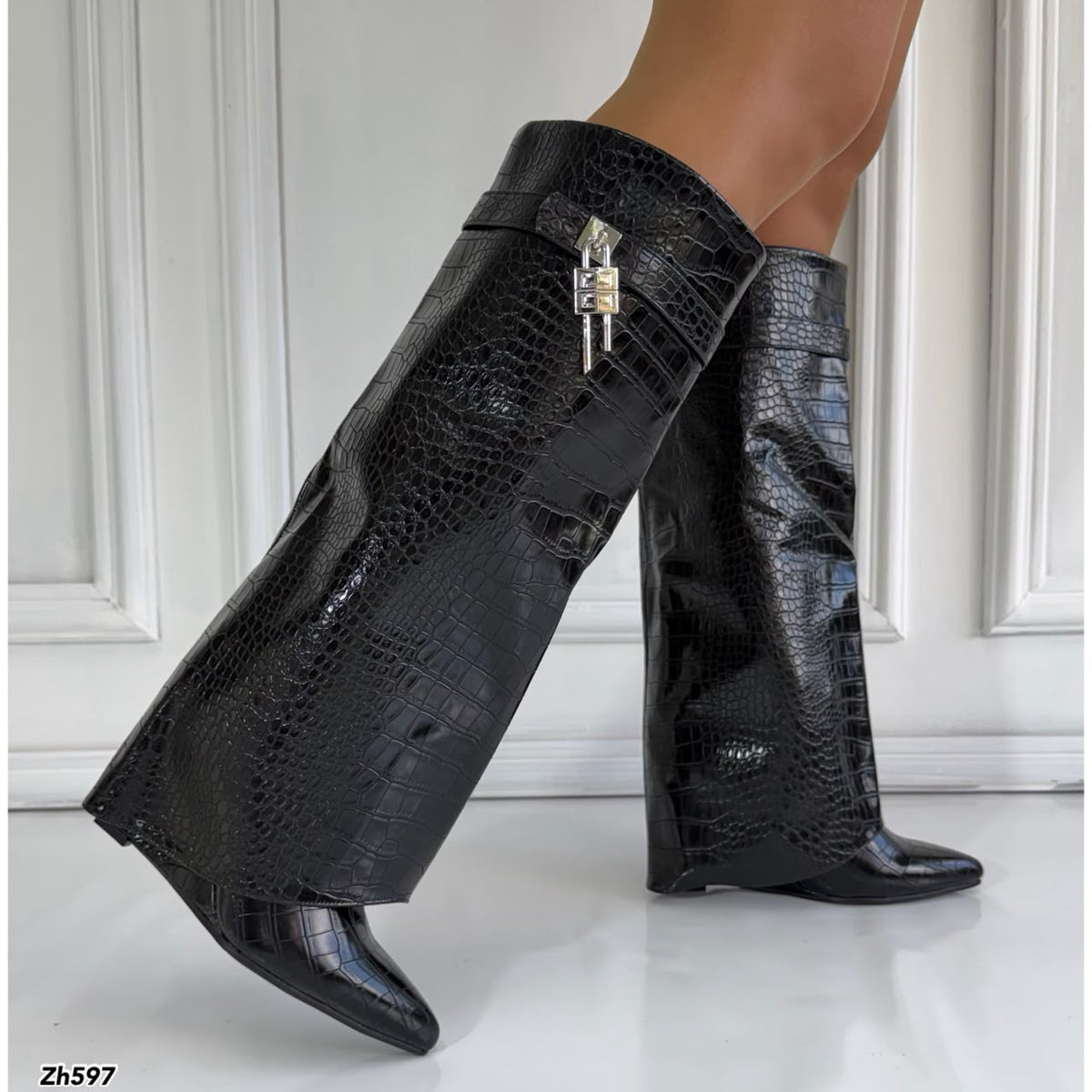 Bota caña alta negro doblez textura detalle plateado tacon corrido 9cm   HX2697-C1179A