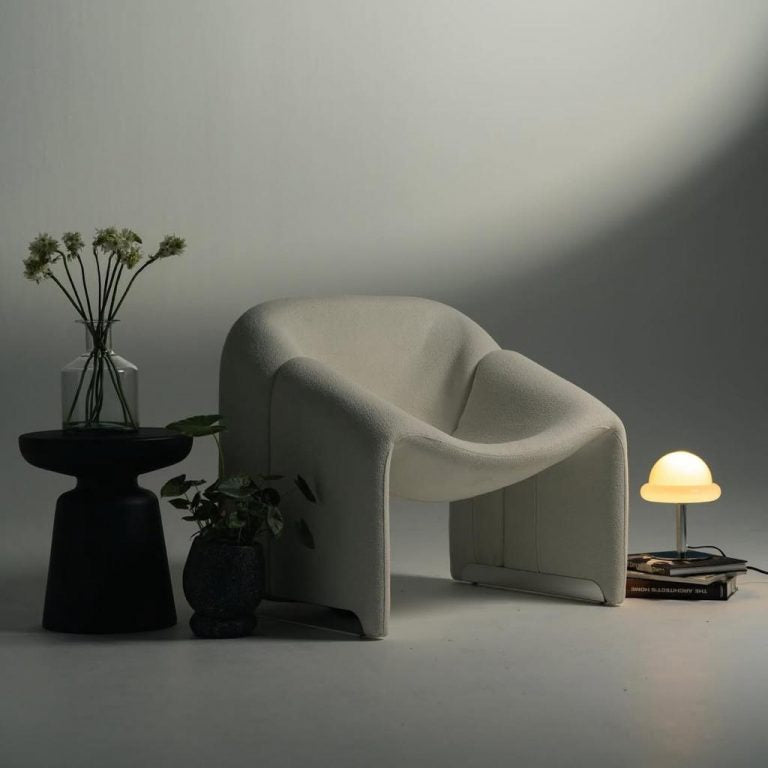 Silla moderna blanco tela boucle  81cm* 64cm* 77cm