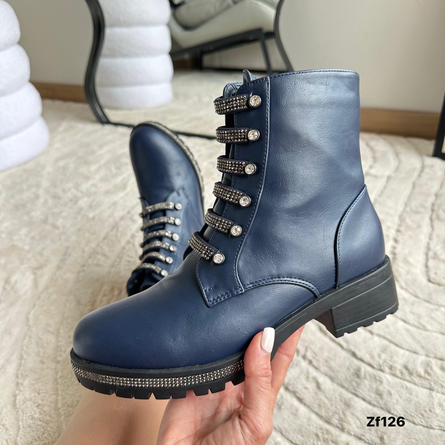 Botin negro azul apliques plateados suela 4cm  LL66-57   C13