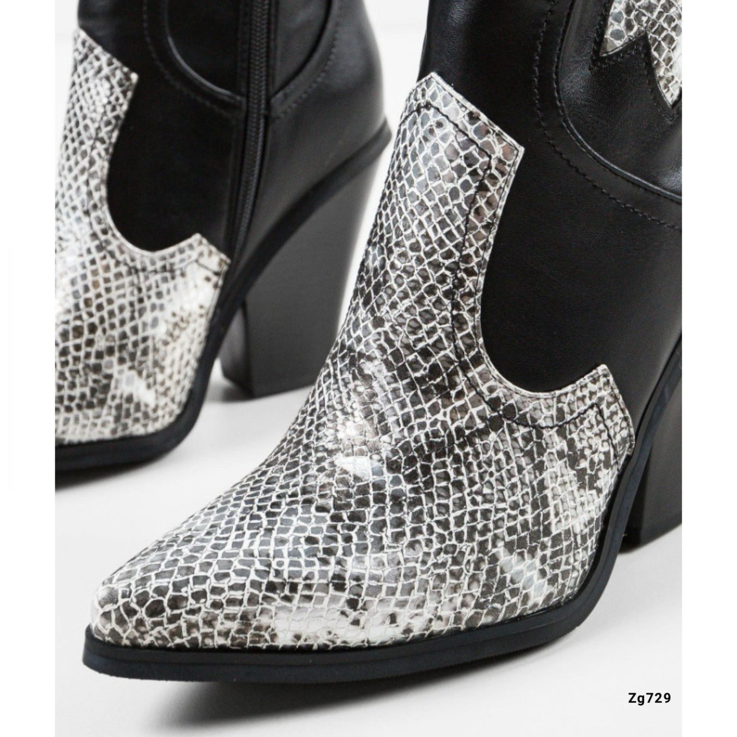 Bota texana negro detalle textura plateado tacon 10cm  B9032  C-74