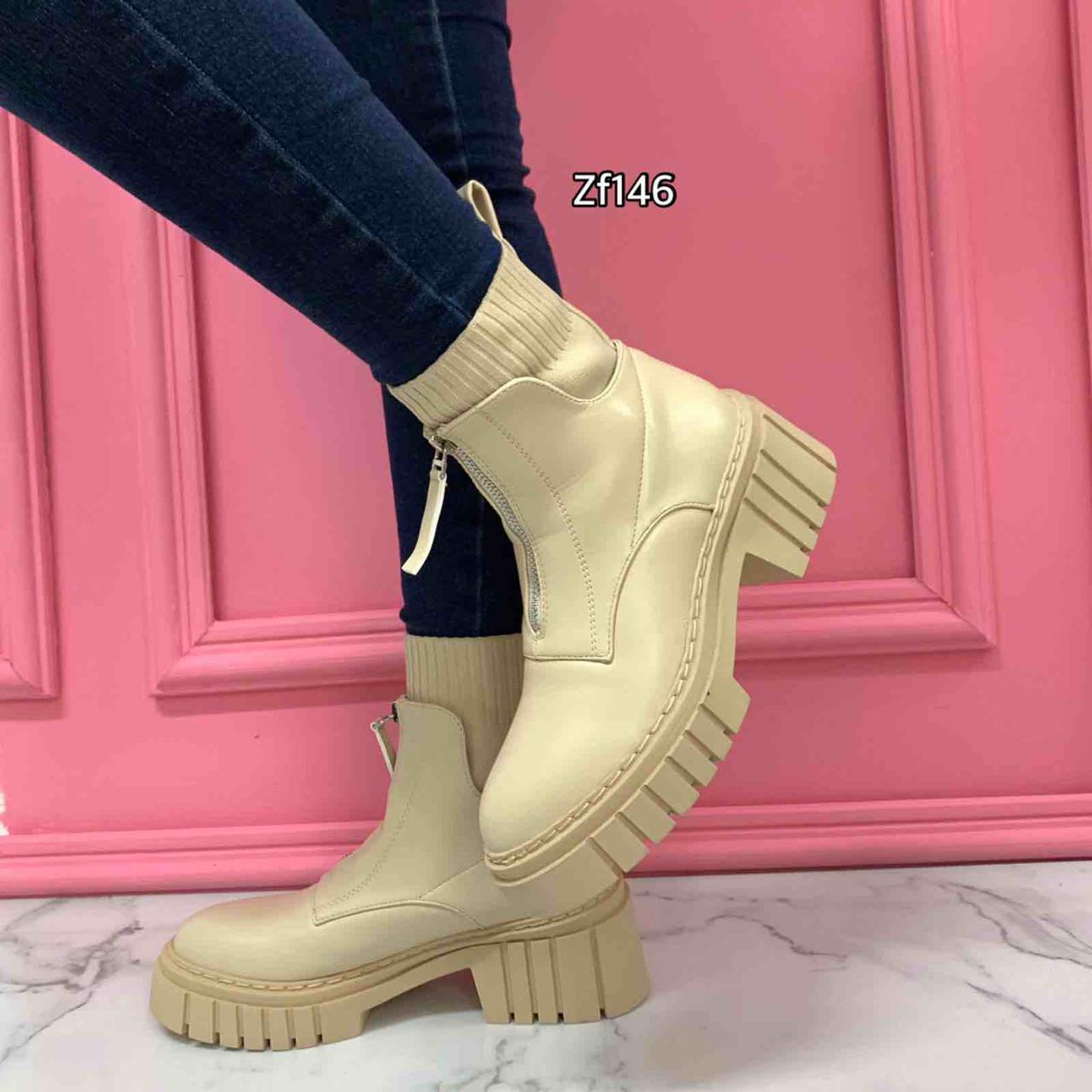 Botin beige cierre frontal suela 5cm  8596   C40