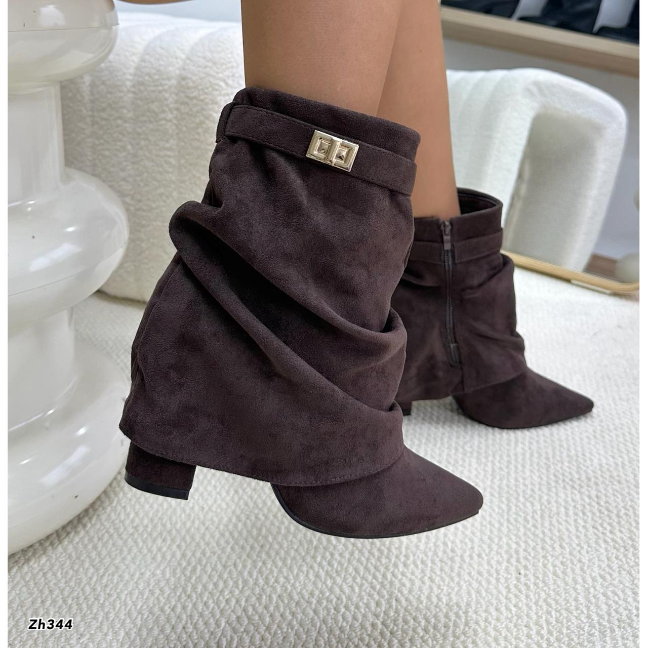 Botin café doblez detalle dorado tacon 10cm  A9839  C-122