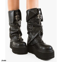 Bota caña media negro doblez detalle correa cierre frontal plataforma 7cm   K50  C-149