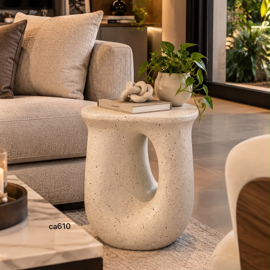 Mesa auxiliar en piedra caliza  28cm* 42cm* 45cm