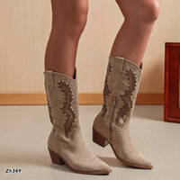 Bota texana beige detalles café tacon 6cm  A9998   C-122