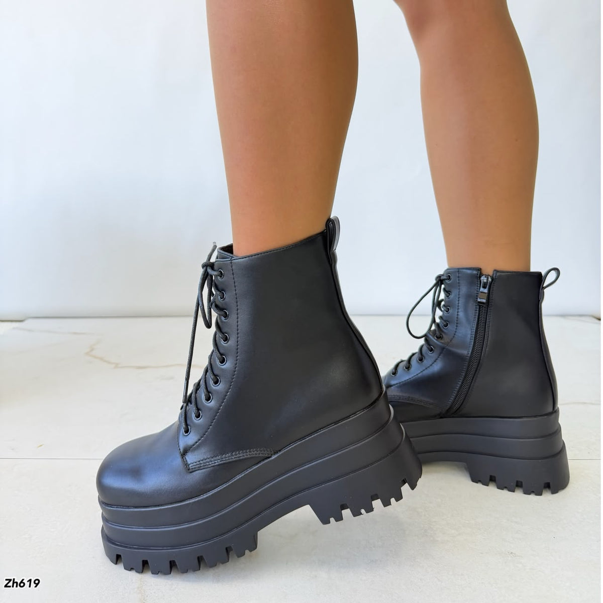 Botin negro plataforma 7cm   HX3112-B9536