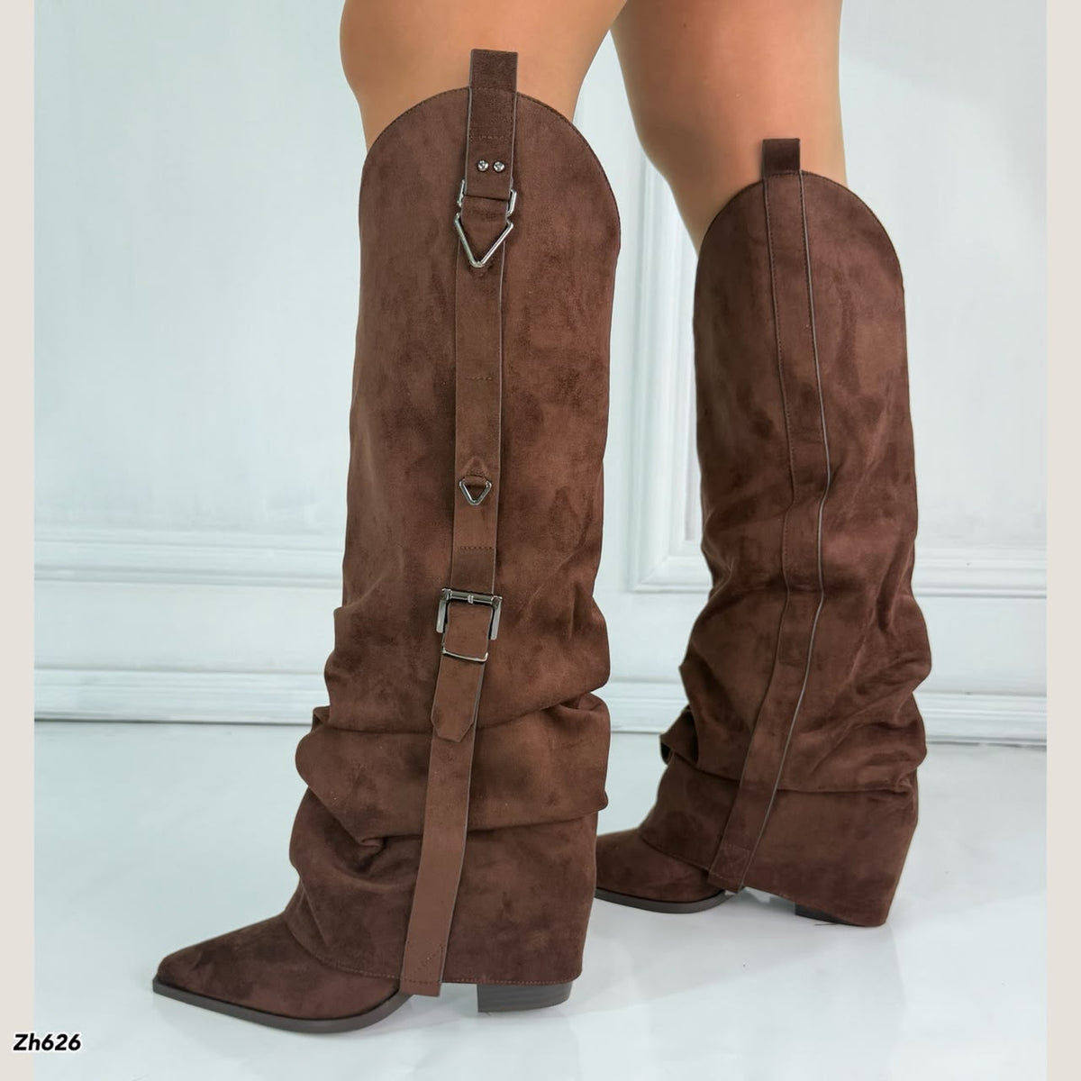 Bota texana café doblez detalle hebilla plomo tacon 8cm  HX3198-B9910