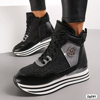 Tenis negro tipo botin detalles plateado suela 3cm  FF-56  C-34