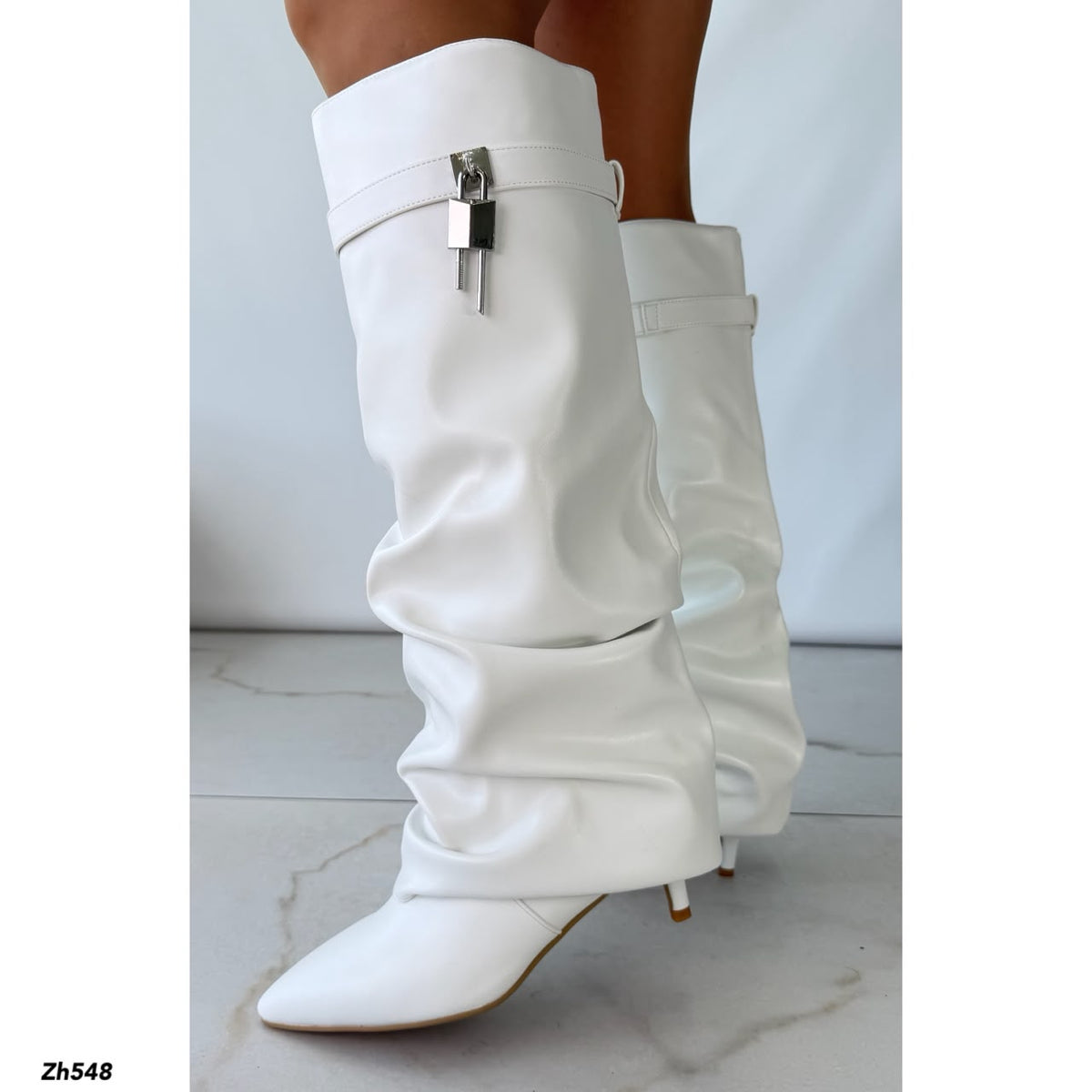Bota caña alta blanco doblez detalle plateado tacon puntilla 6cm  HX3392-B0227
