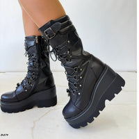Bota negro detalle correa taches plomo plataforma 9cm   HX3351-B0198