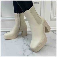 Botin beige cierre lateral tacon 9cm  1959  C15