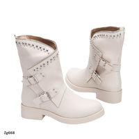 Botin beige apliques plomo detalle correa y cierre suela 3cm  MS1528  C-58