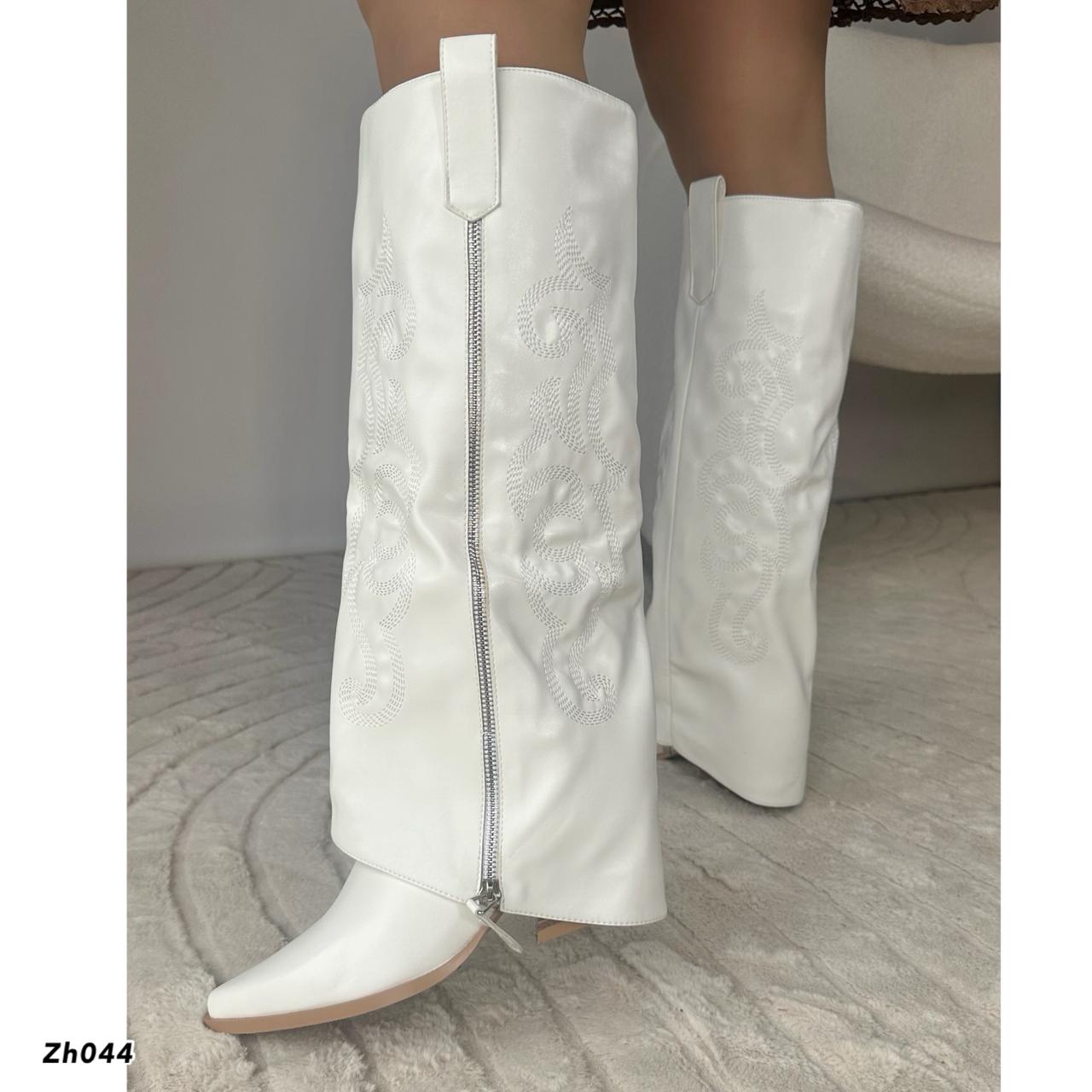 Bota texana blanco doblez detalle cierre tacon 7cm  255-026