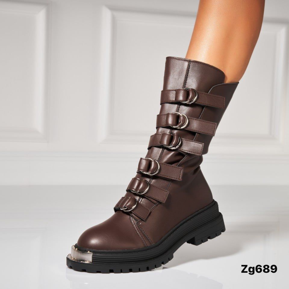 Bota cafe detalle correas suela negro 4cm  NC1308   C-77