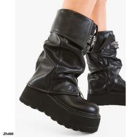 Bota caña media negro doblez detalle correa cierre frontal plataforma 7cm   K50  C-149