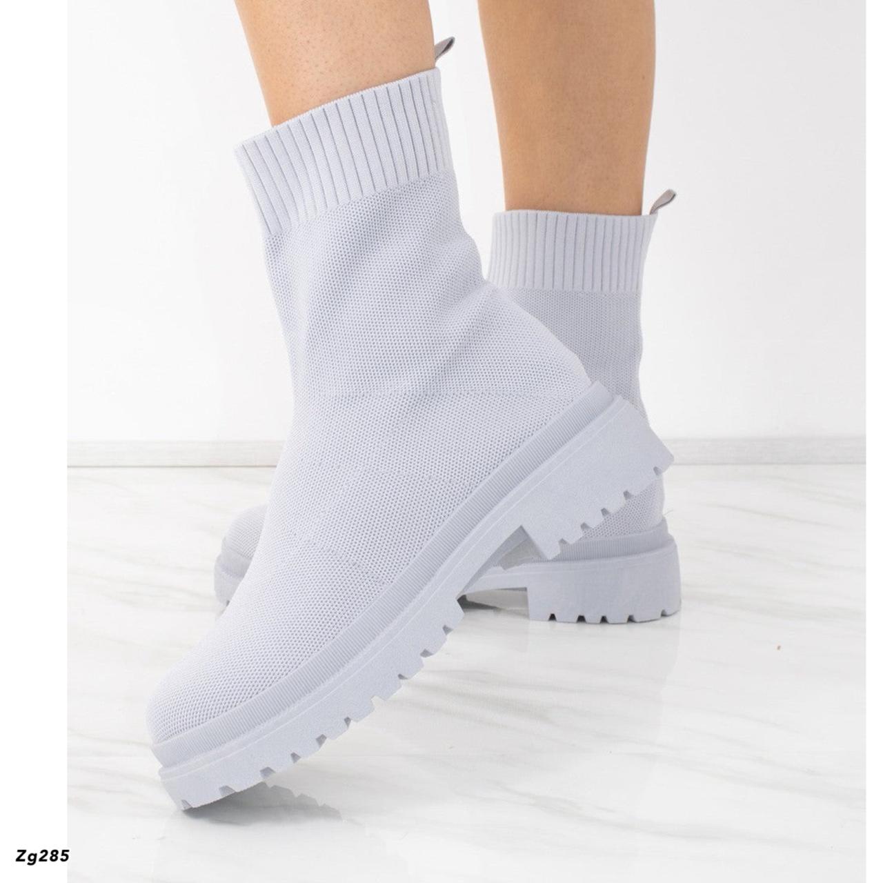 Botin gris tipo media suela 4cm  A-35  C-34