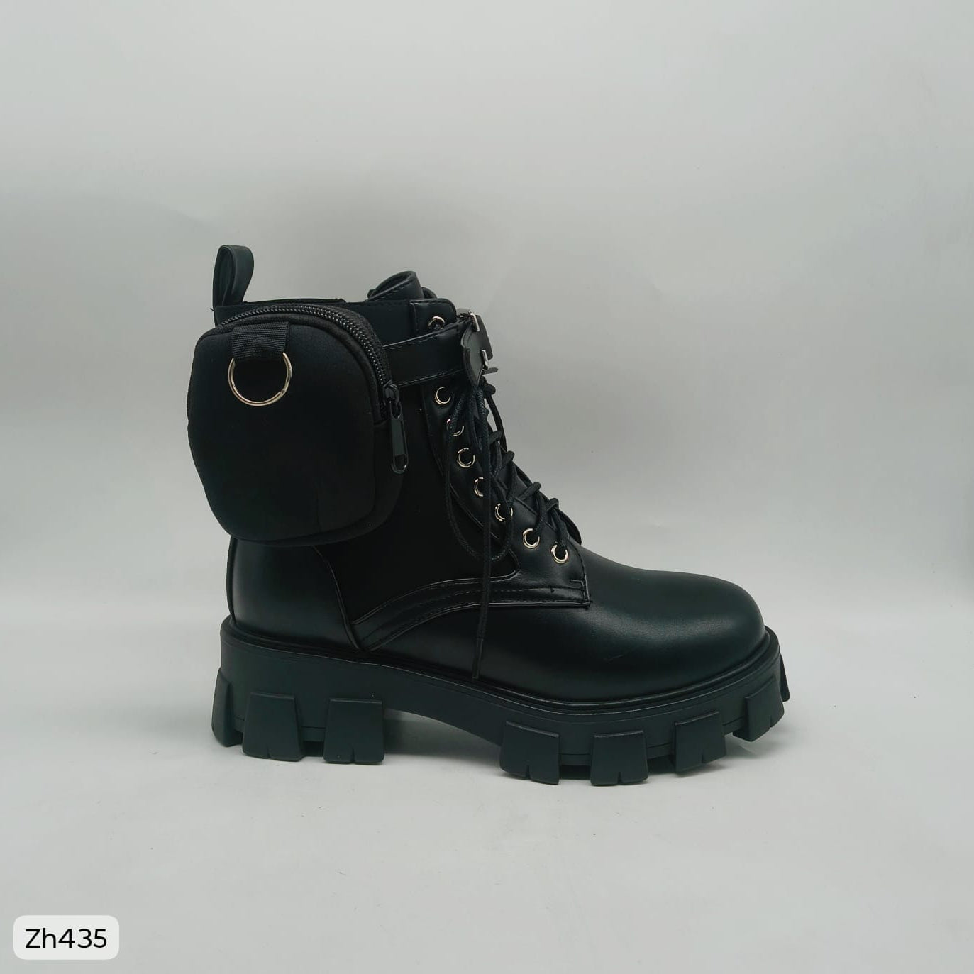 Botin negro resorte detalle bolsito suela 5cm  HX3307-C1735