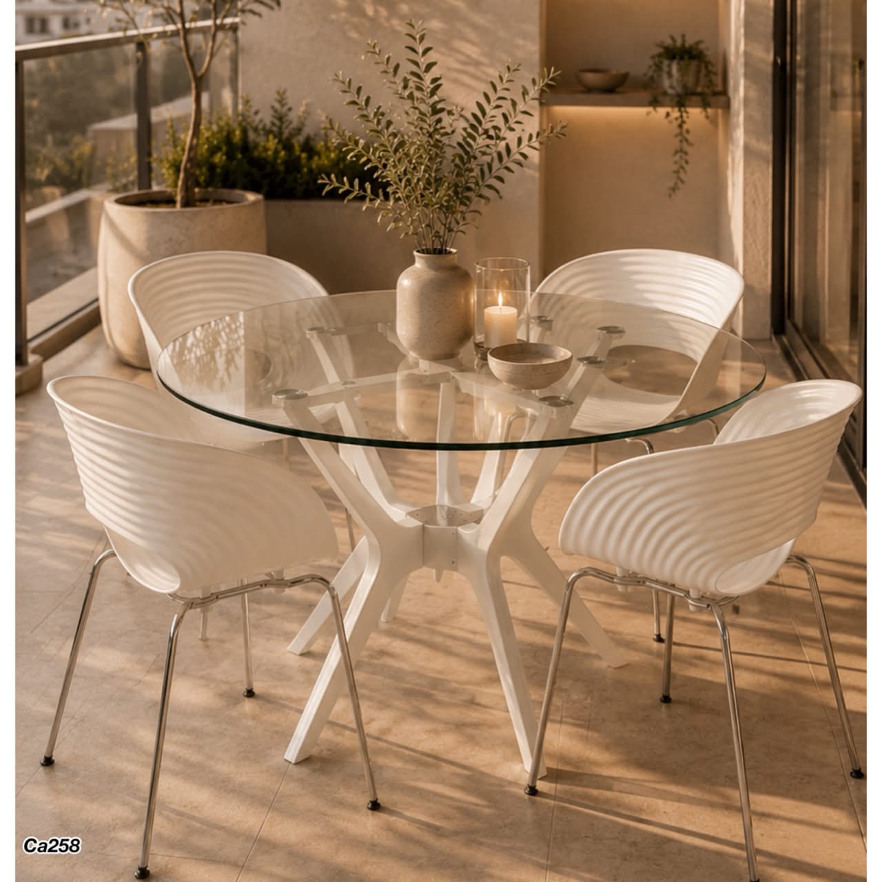 Mesa de vidrio base metalica blanca  80cm* 75cm