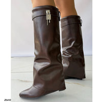 Bota caña alta café doblez detalle plateado tacon corrido 9cm  2G9A-AX9218-28  C-137