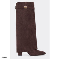Bota caña alta cafe doblez detalle dorado tacon 9cm  52201  C-148