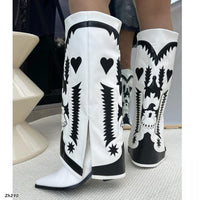 Bota texana blanco doblez detalles negro tacon 8cm  HX3198-C1300