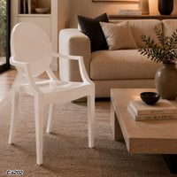 Silla blanca en plastico policarbonado  50cm* 49cm* 93cm* 47cm