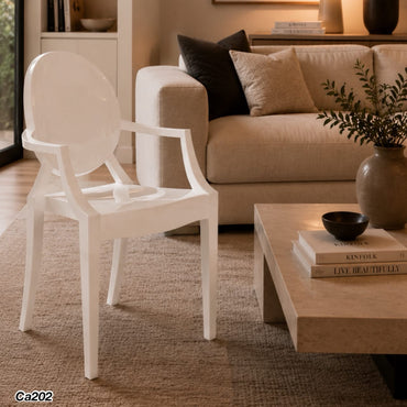 Silla blanca en plastico policarbonado  50cm* 49cm* 93cm* 47cm
